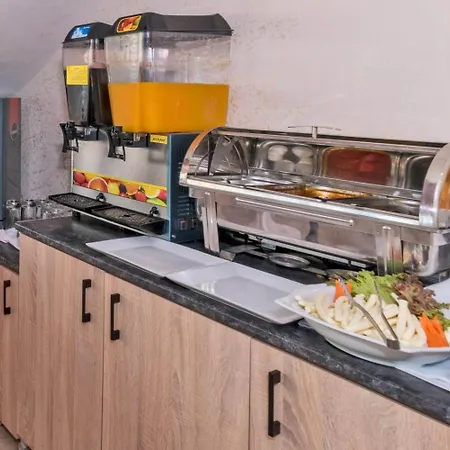 Hotel Cihangir Palace