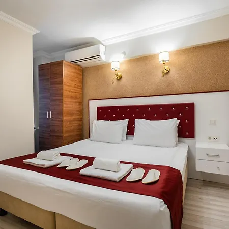 Cihangir Palace 3*