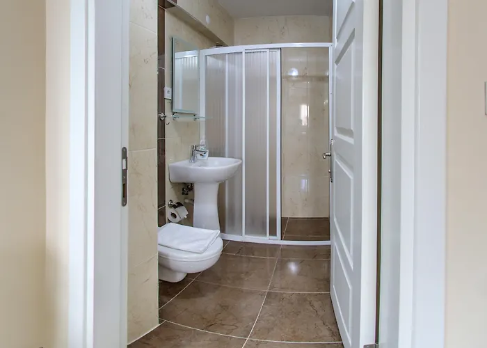 Cihangir Palace Hotel 3*