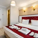 Hotel Cihangir Palace