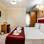 Otel Cihangir Palace