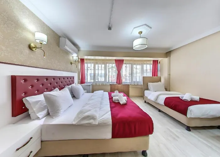 Cihangir Palace 3*
