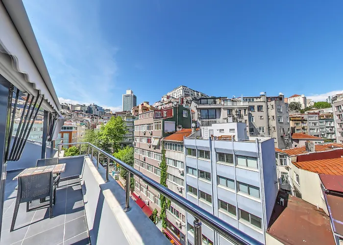 Cihangir Palace Hotel