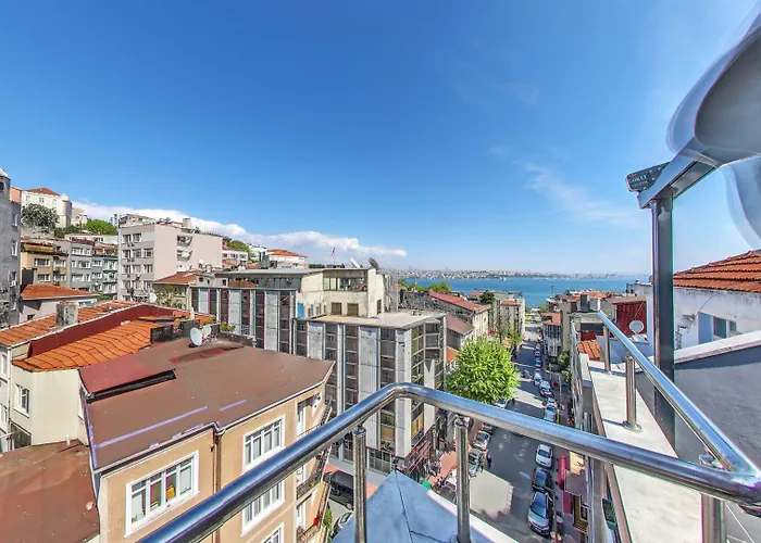 Cihangir Palace Hotel