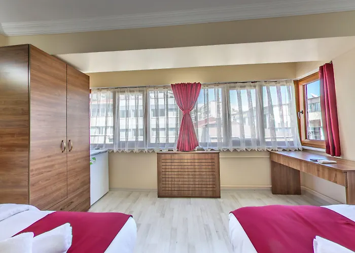 فندق Cihangir Palace 3*