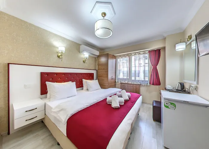 Hotel Cihangir Palace 3*
