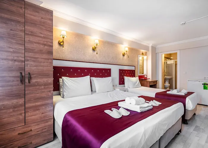 Hotel Cihangir Palace 3*