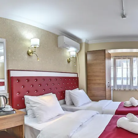 Cihangir Palace 3*