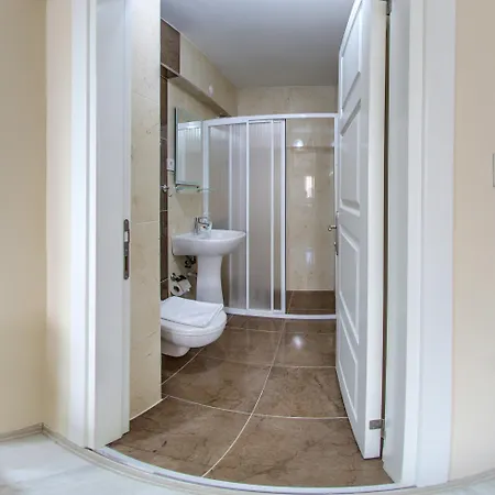 Cihangir Palace Отель 3*